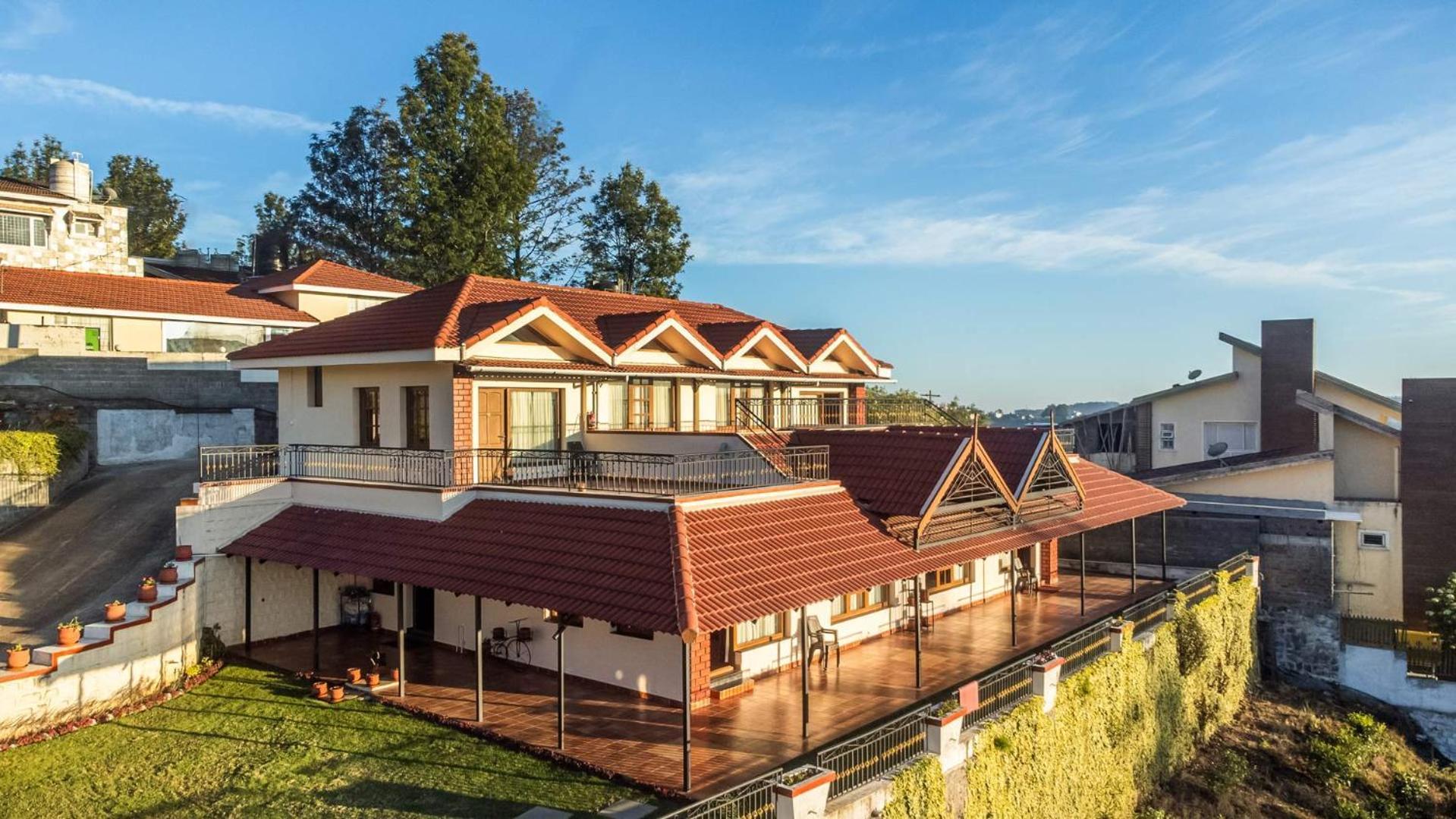 Stayvista At The West Wind 5Bhk Villa Ooty Comp Breakfast Exteriör bild
