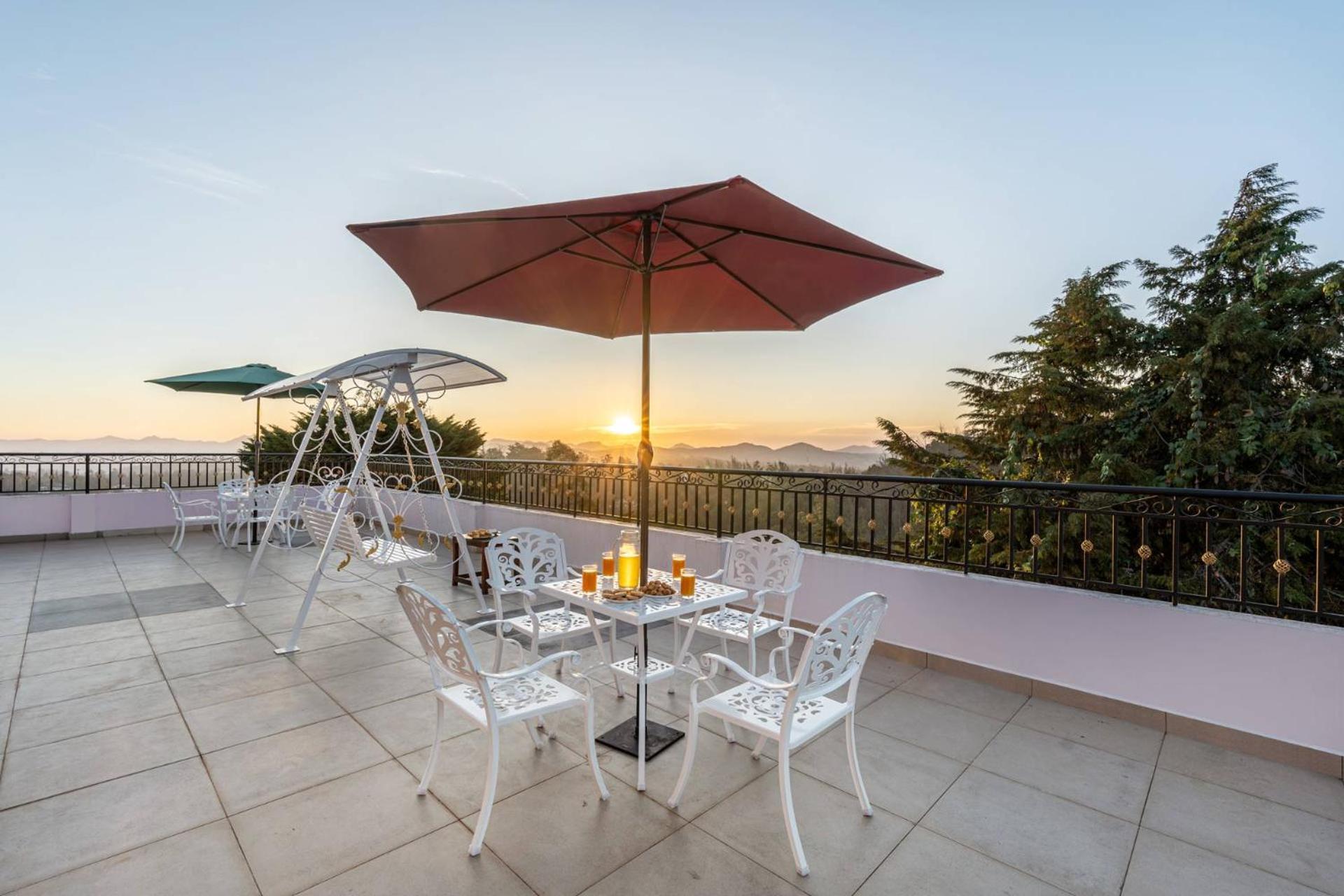 Stayvista At The West Wind 5Bhk Villa Ooty Comp Breakfast Exteriör bild